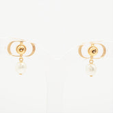 ITEM 13 - DIOR Petit CD Petit CD Piercing jewelry